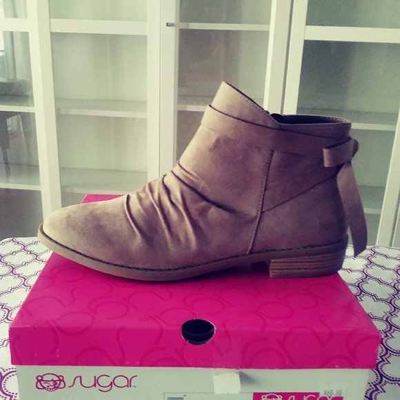 Booties - Picture 6 of 8